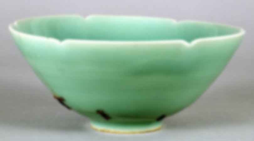 Celadon glazed tea bowl, known as "Bakohan"